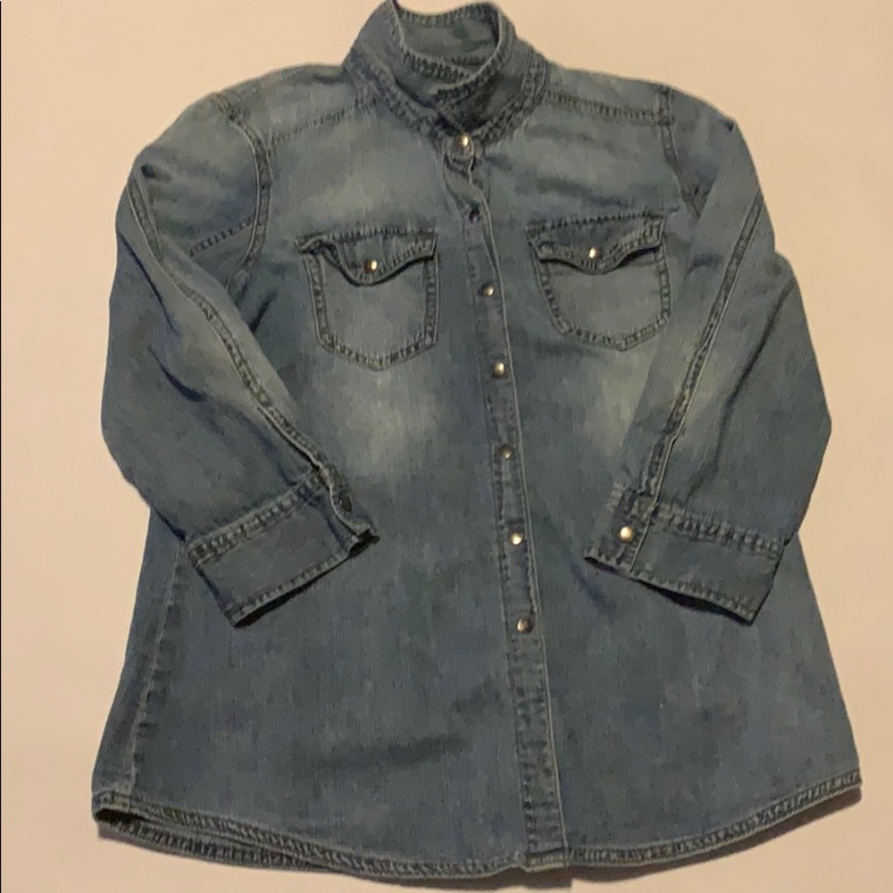 Calvin Klein long sleeve button down jean shirt L